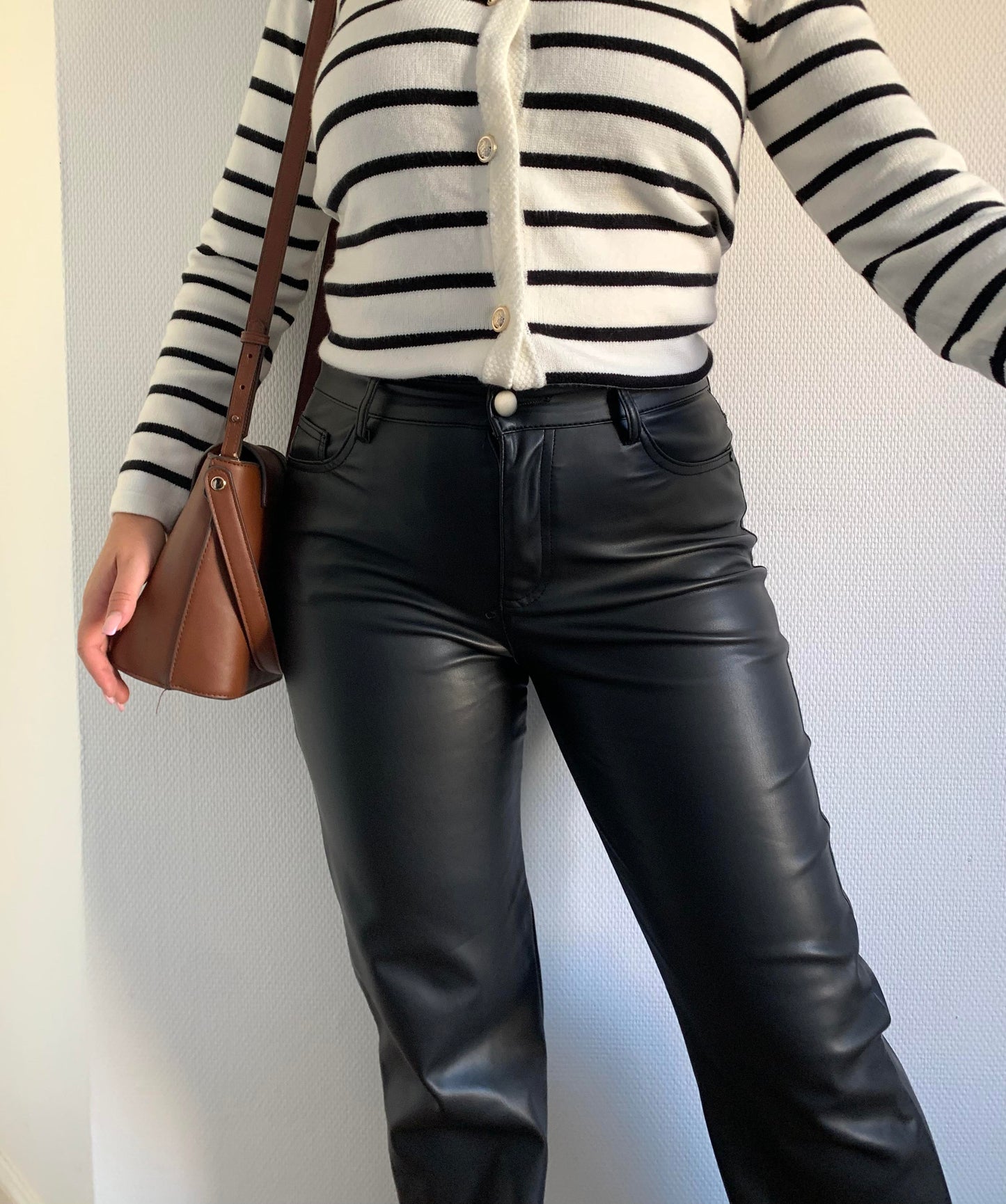 PANTALON EN SIMILI CUIR