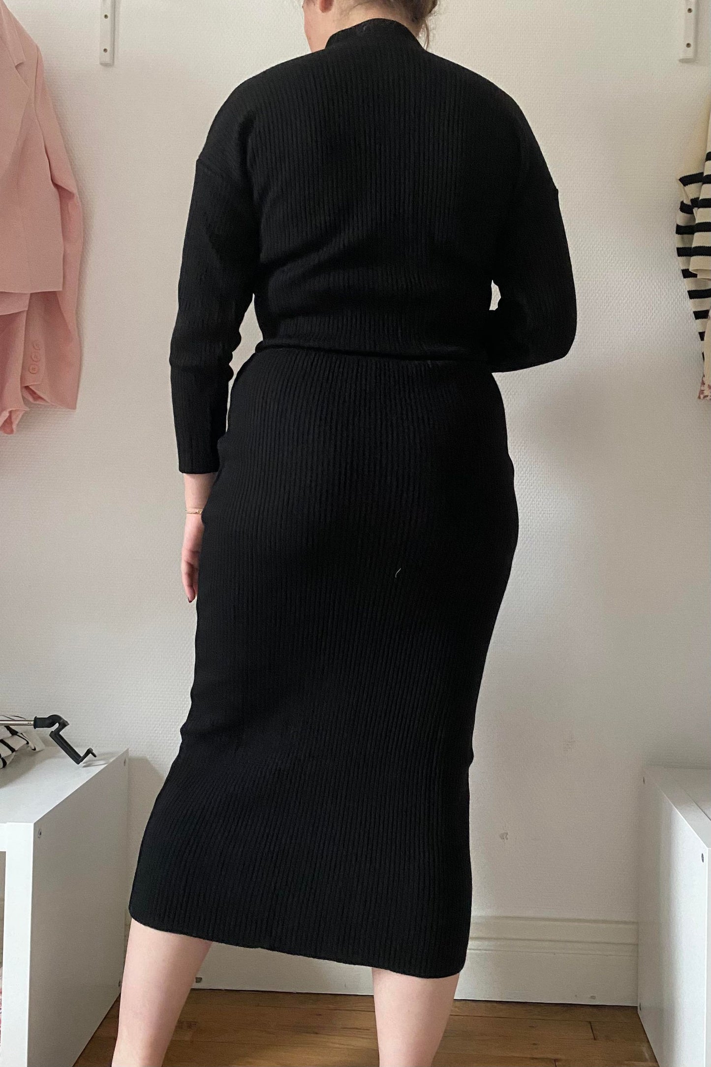 JUPE COTELE - EFFET PULL - NOIR