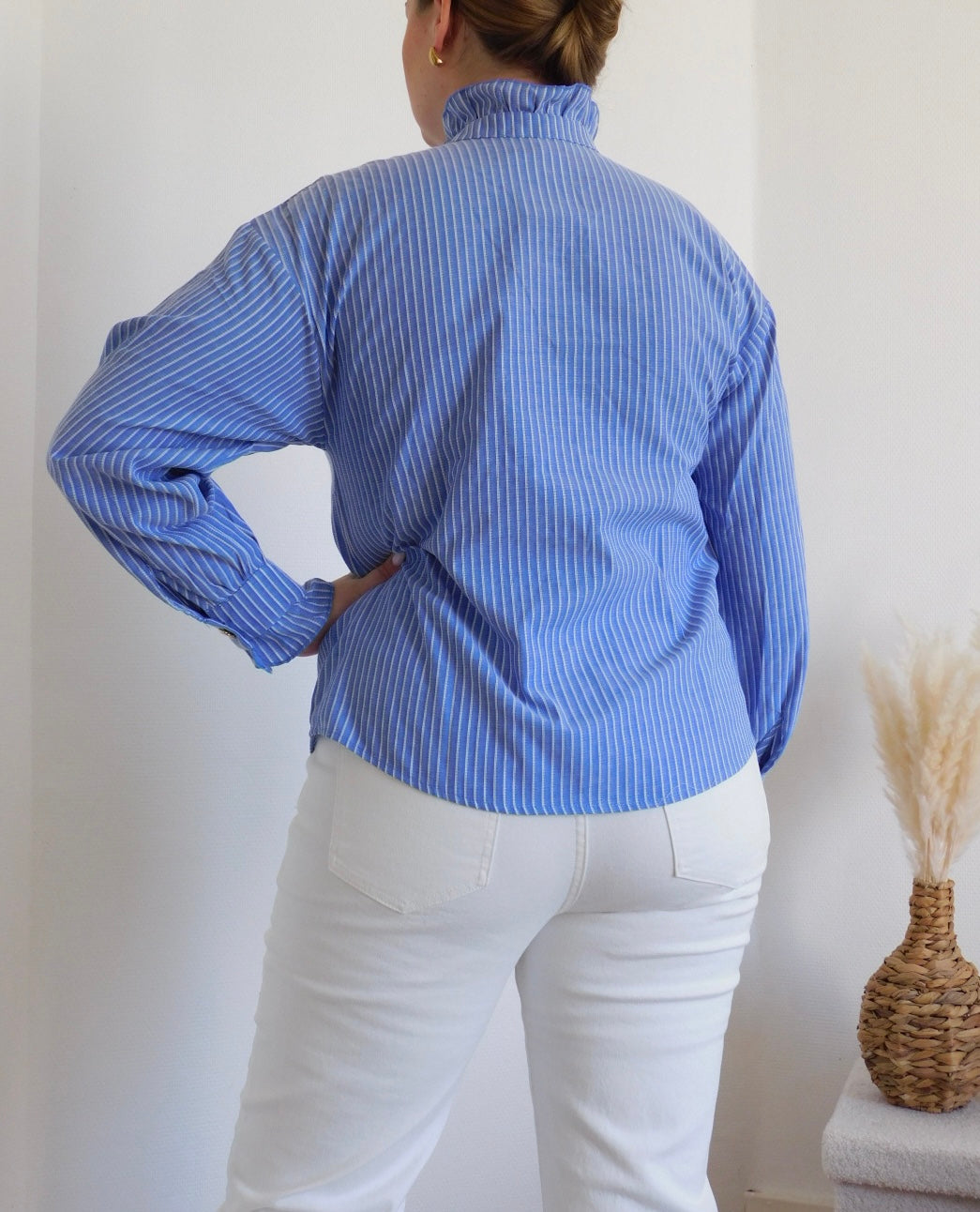 CHEMISE A FINES RAYURES