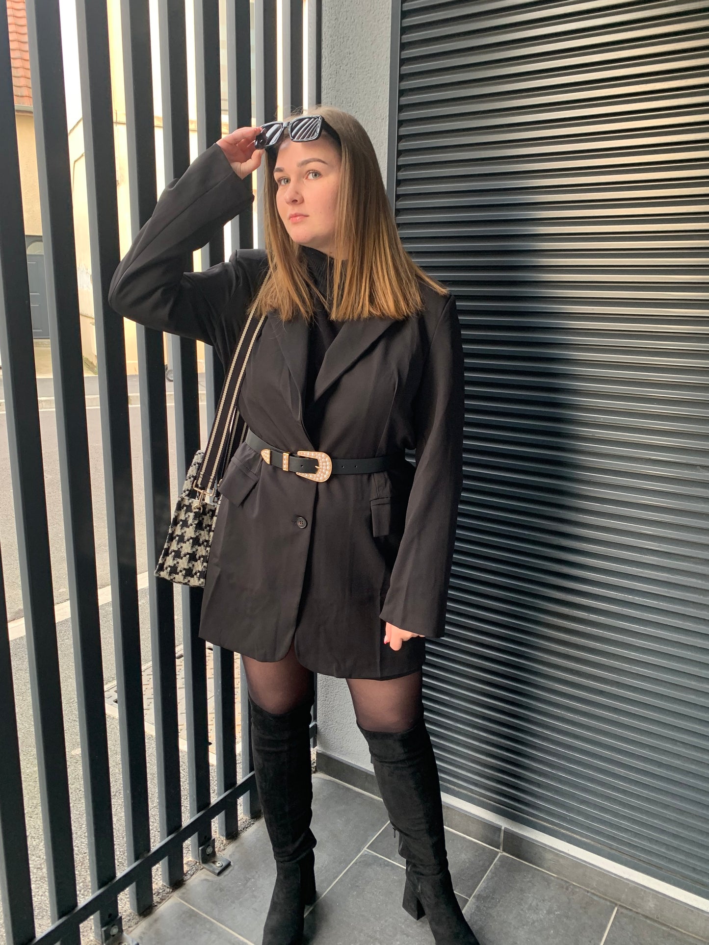 ROBE BLAZER NOIR OVERSIZE