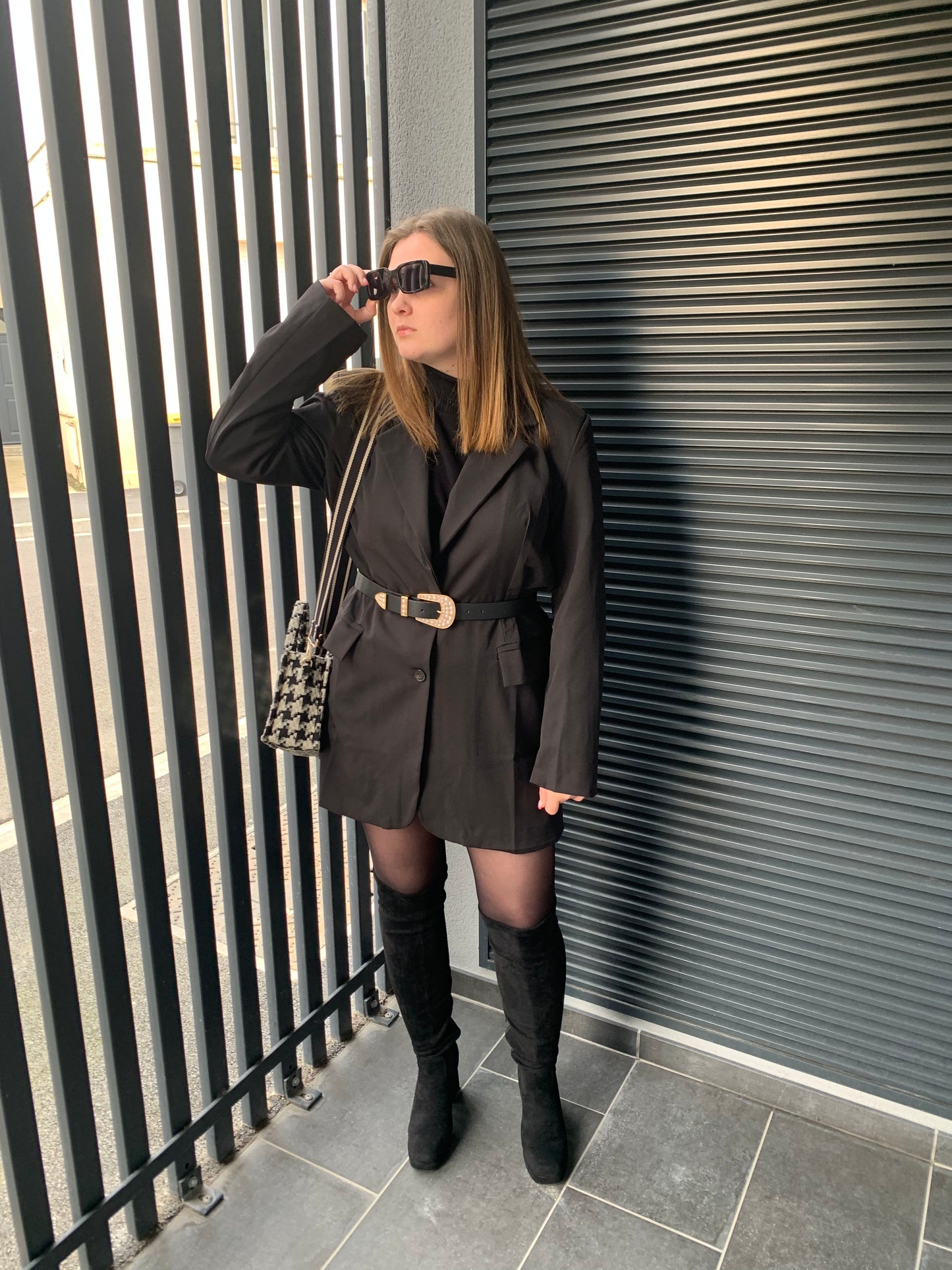 ROBE BLAZER NOIR OVERSIZE