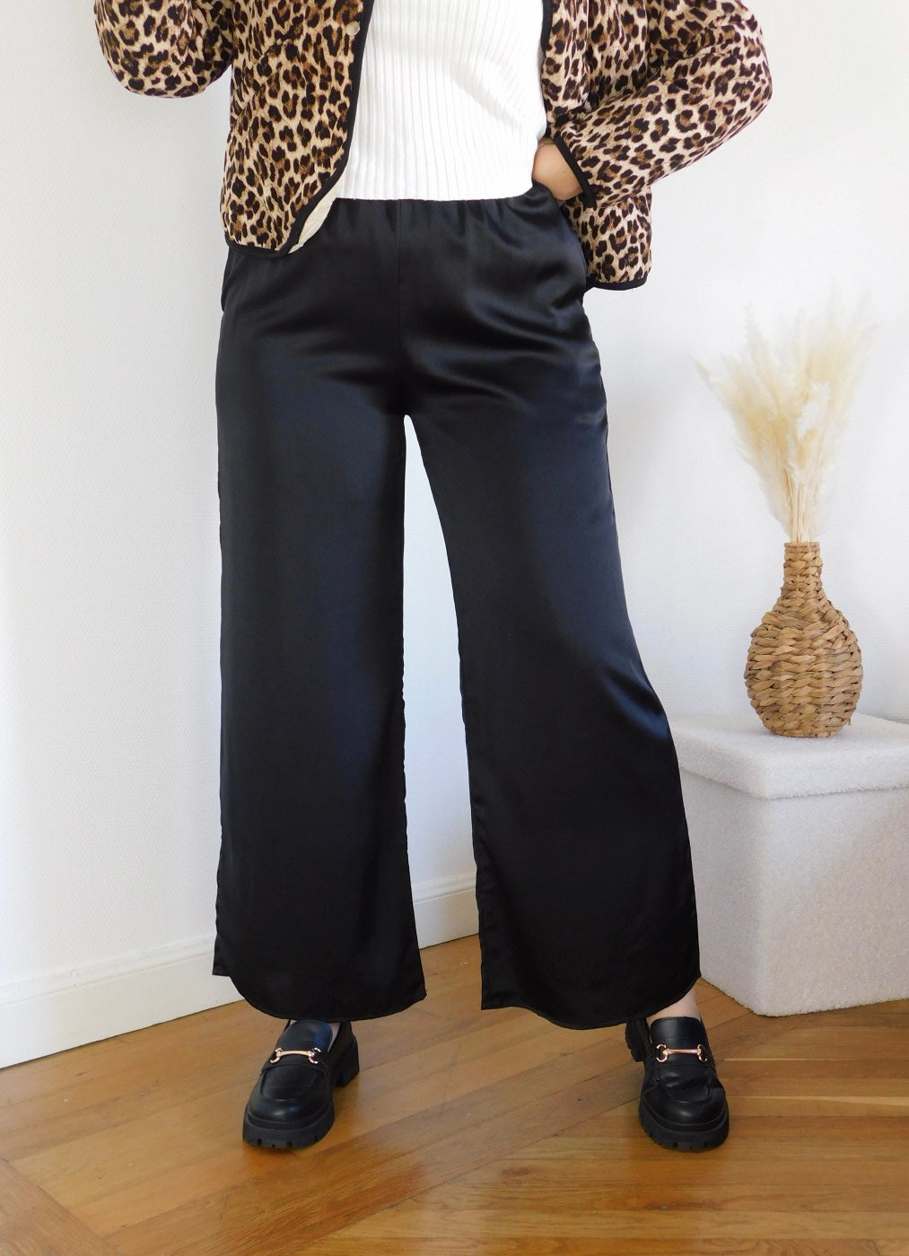 PANTALON EN SATIN