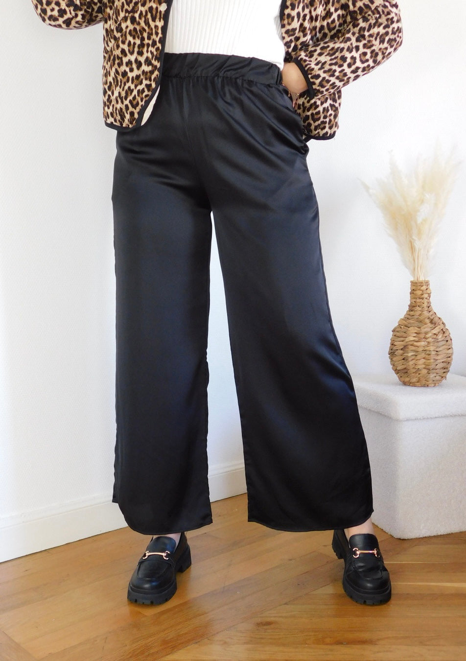 PANTALON EN SATIN