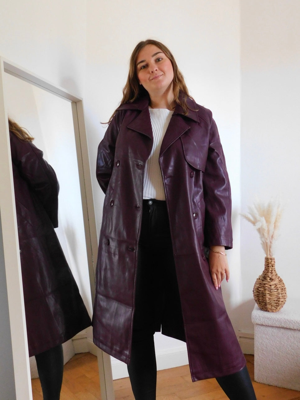 TRENCH EN SIMILI CUIR - BORDEAUX