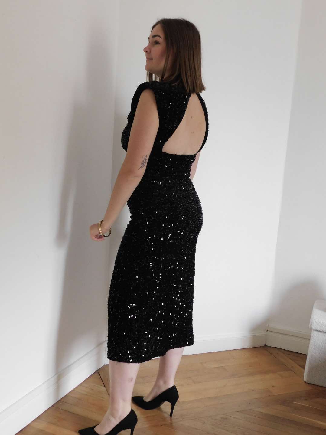 ROBE LONGUE EN SEQUINS