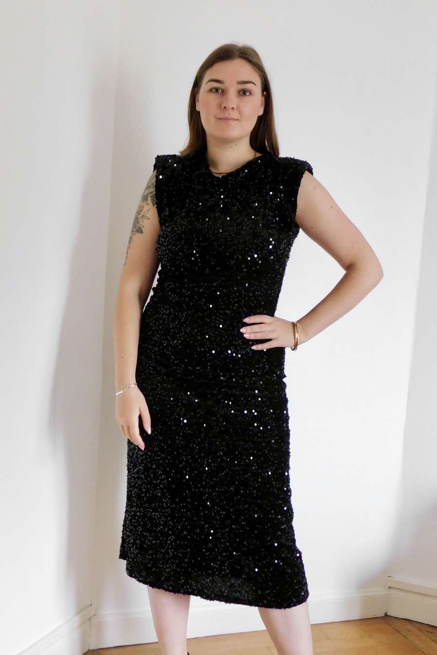 ROBE LONGUE EN SEQUINS