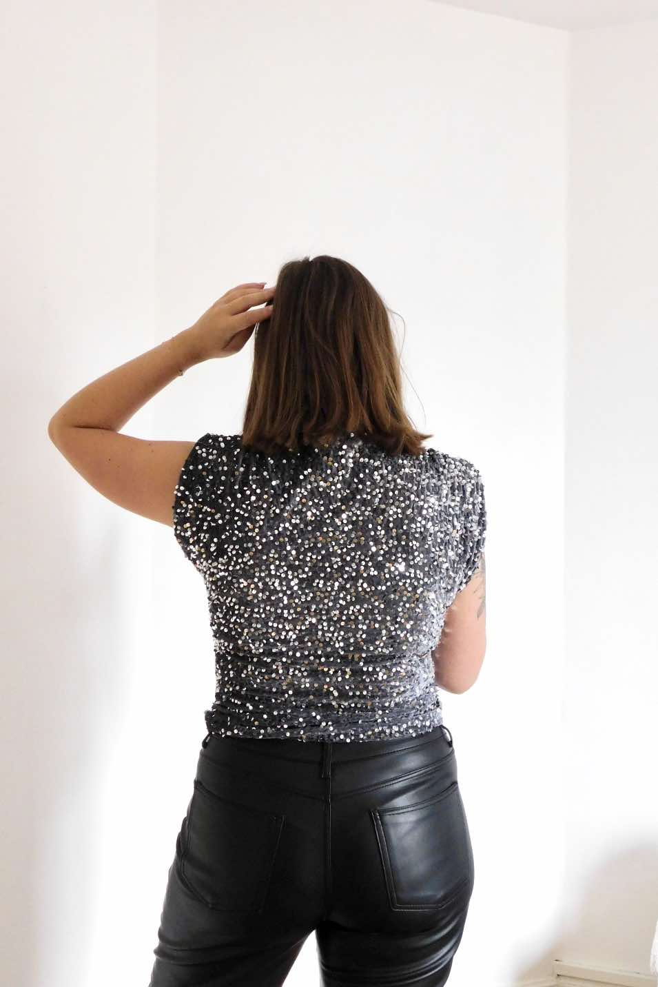 TOP EN SEQUINS - GRIS