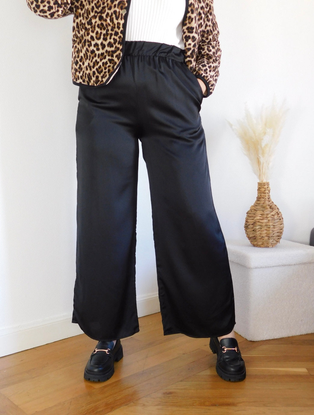 PANTALON EN SATIN