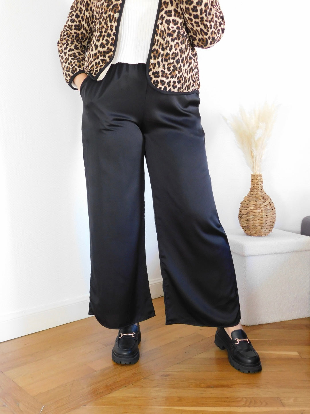 PANTALON EN SATIN